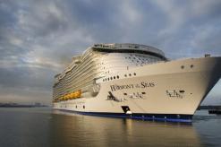 Самый большой в мире круизный лайнер Oasis of the Seas (фото и видео) Самый большой круизный лайнер в мире